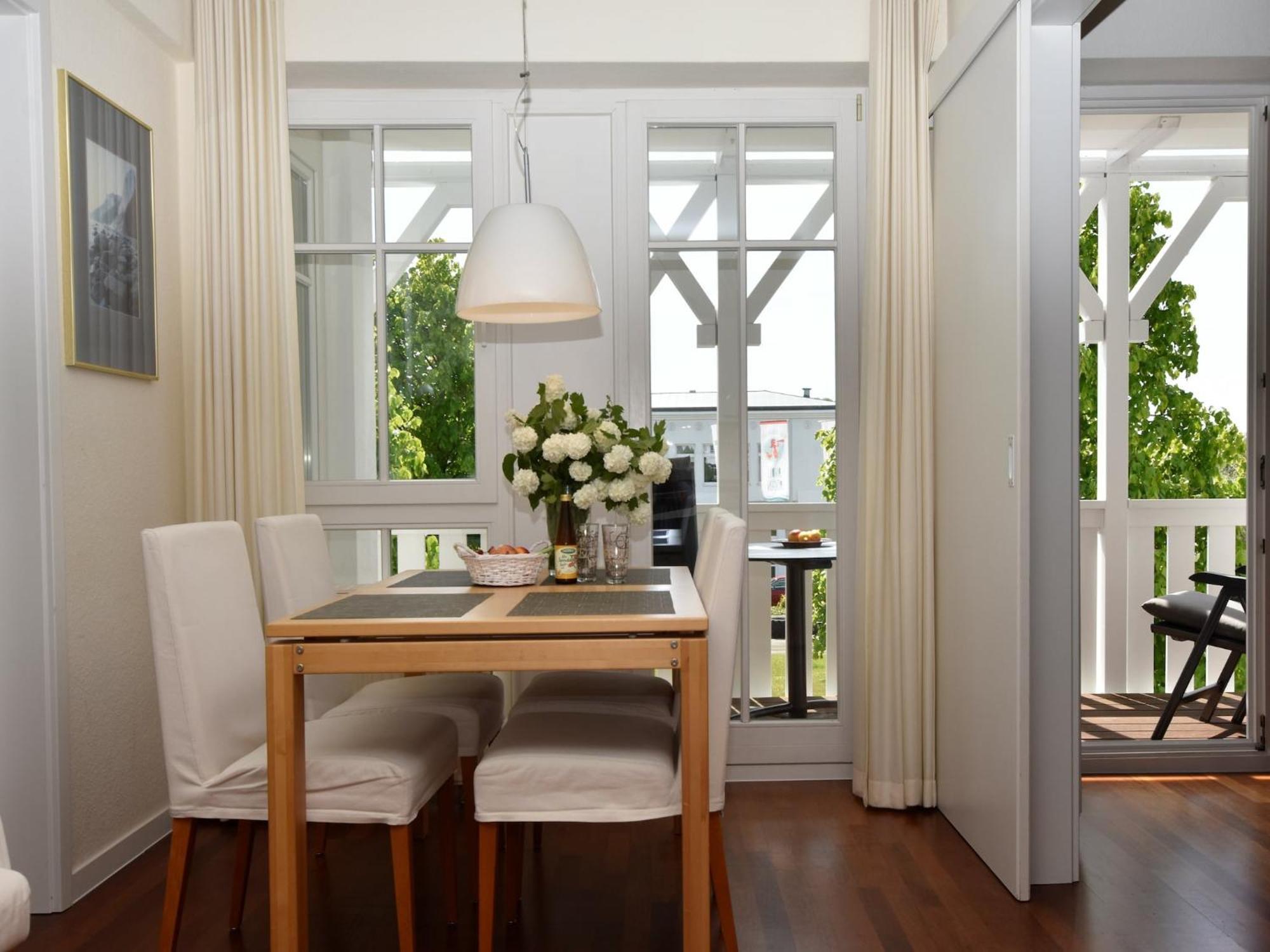 Charming Apartment On Ruegen Island With Balcony Sellin  외부 사진